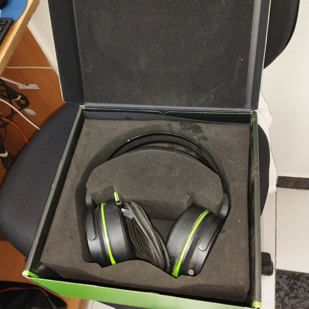 AUDIFONOS RAZER THRESHER INALAMBRICO OVER EAR (SEMINUEVO)
