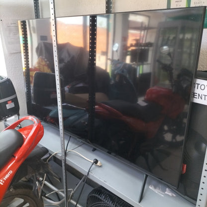 PANTALLA SAMSUNG UN60AU7000F (2022) 60&quot; LED 4K (SEMINUEVO)