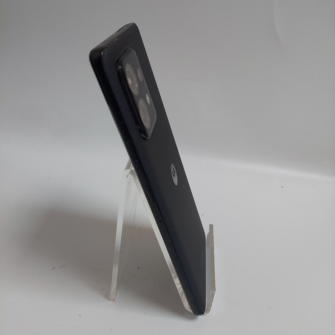 CELULAR MOTOROLA EDGE 40 PRO XT2301-4 256 GB 12 GB RAM (SEMINUEVO)
