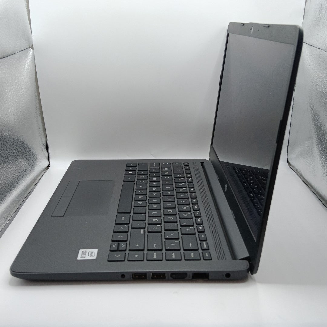 LAPTOP HP 14-CF2517LA (2022) 1 TB 8 GB RAM (SEMINUEVO)