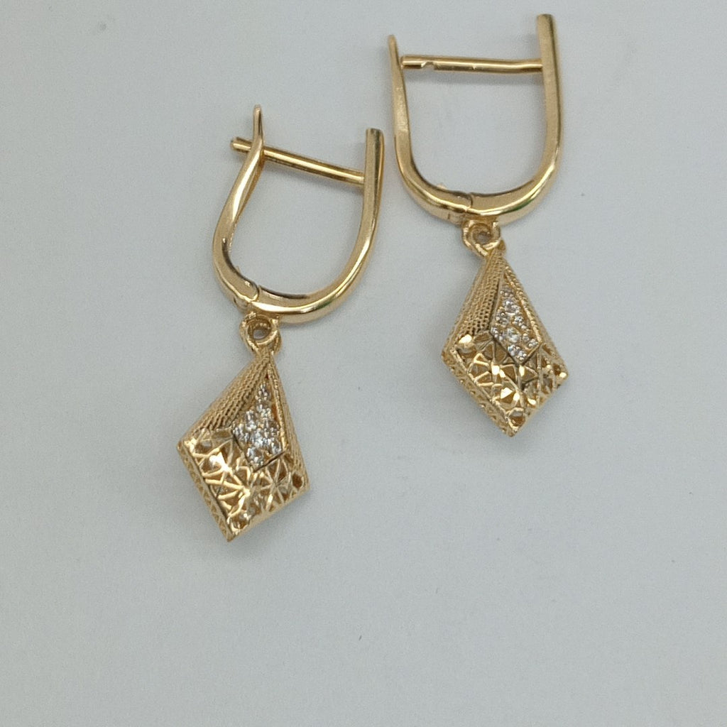 BROQUELES ORO 14K 2.7 (NUEVO)