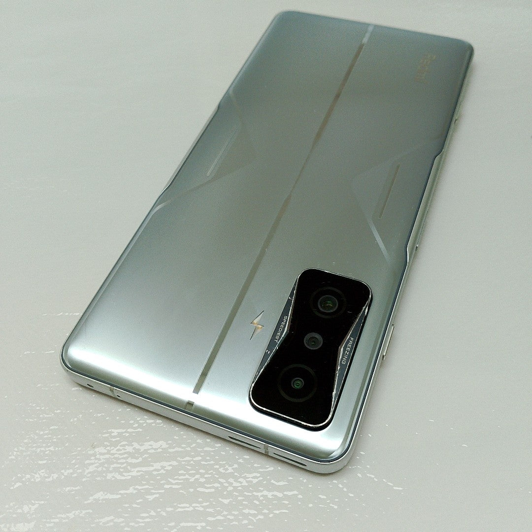 CELULAR XIAOMI POCO F4 GT 21121210G 256 GB 12 GB RAM (SEMINUEVO)