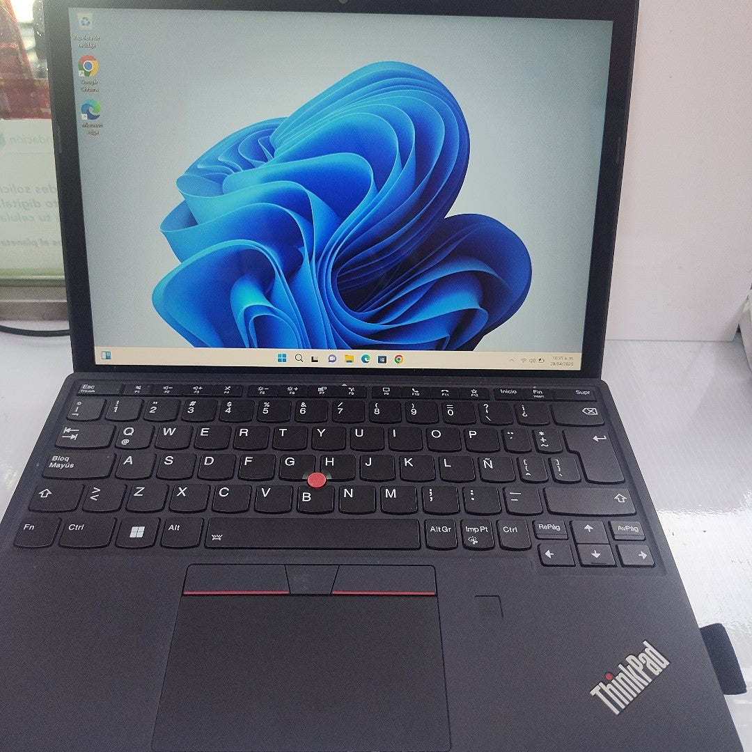 LAPTOP LENOVO THINKPAD X12 DETACHABLE GEN 1 (2021) 256 GB SSD 16 GB RAM (SEMINUEVO)