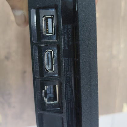 CONSOLA DE VIDEOJUEGO SONY PS4 SLIM 1 TB (SEMINUEVO)