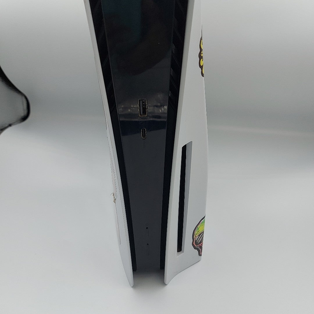 CONSOLA DE VIDEOJUEGO SONY PS5 825 SSD (SEMINUEVO)