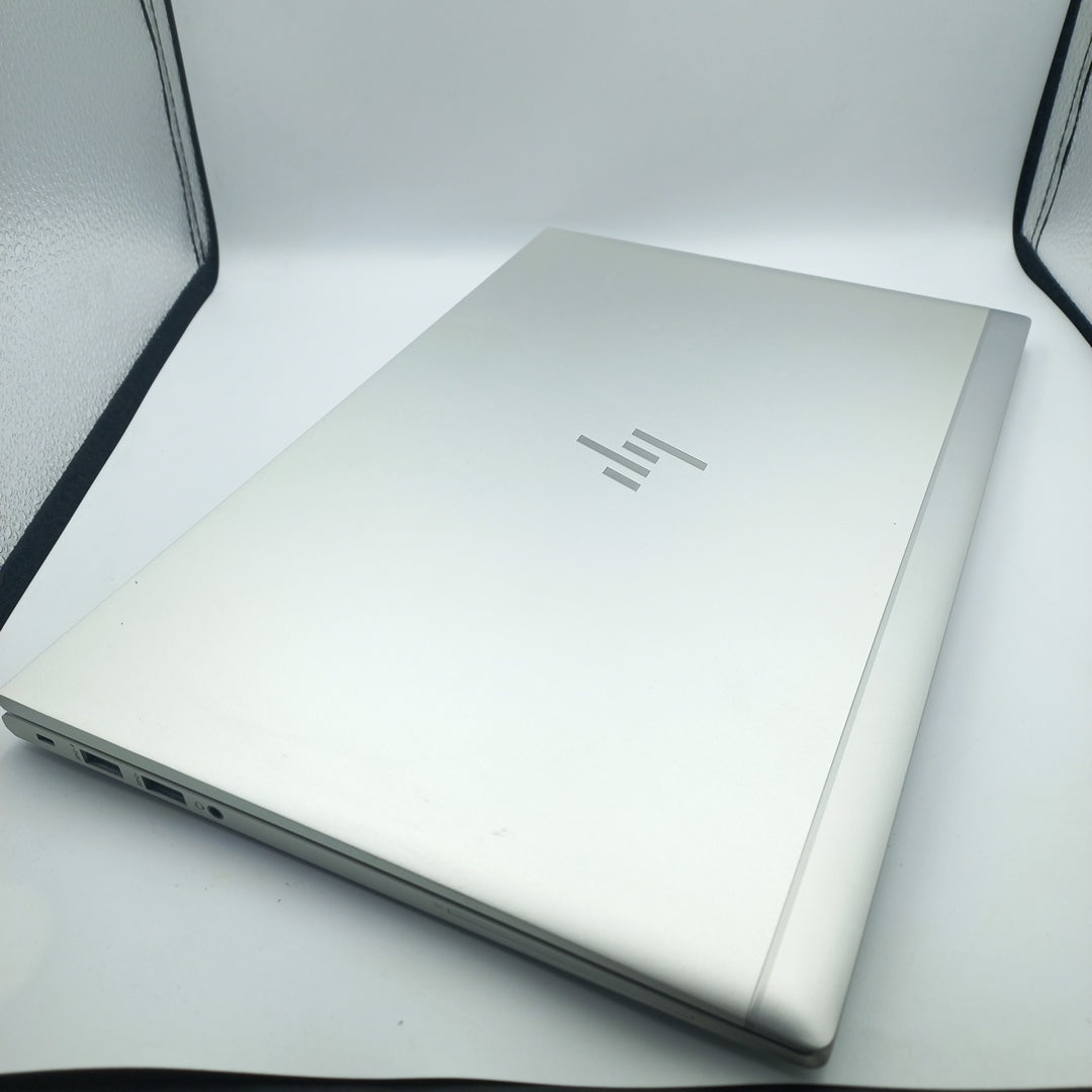LAPTOP HP ELITEBOOK 840 G8 (2023) 256 GB SSD 16 GB RAM (SEMINUEVO)