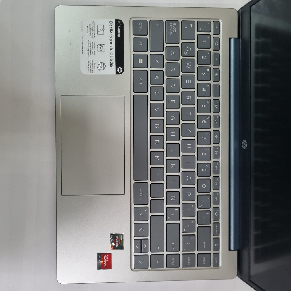 LAPTOP HP 14-EM0002LA (2023) 512 GB SSD 8 GB RAM (SEMINUEVO)