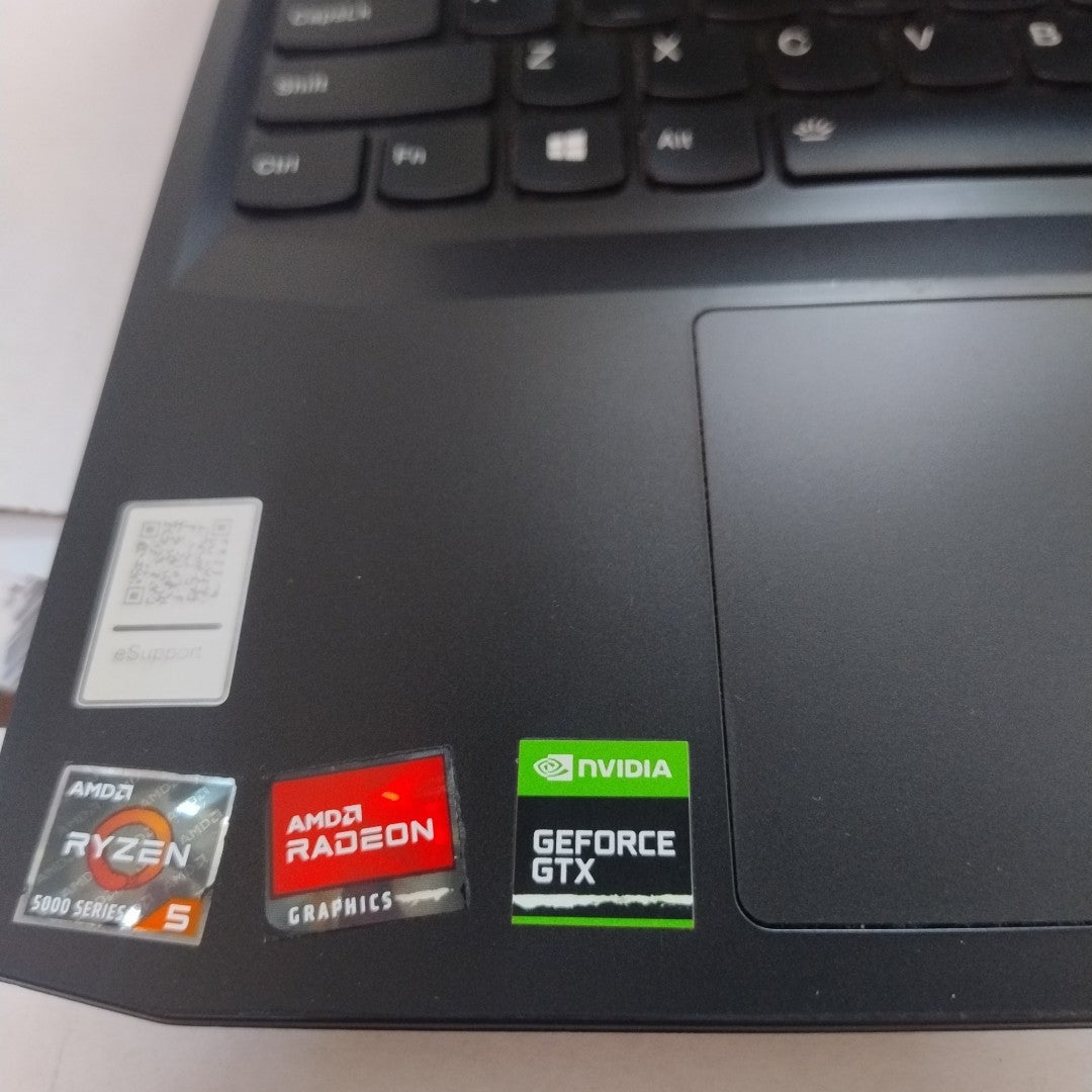 LAPTOP LENOVO IDEAPAD GAMING 3 15ACH6 (2021) 256 GB SSD 8 GB RAM (SEMINUEVO)