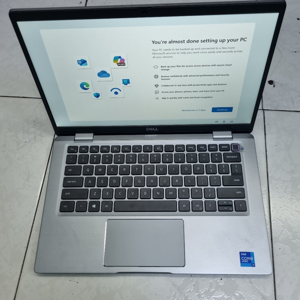 LAPTOP DELL LATITUDE 7320 DETACHABLE (2022) 256 GB SSD 16 GB RAM (SEMINUEVO)
