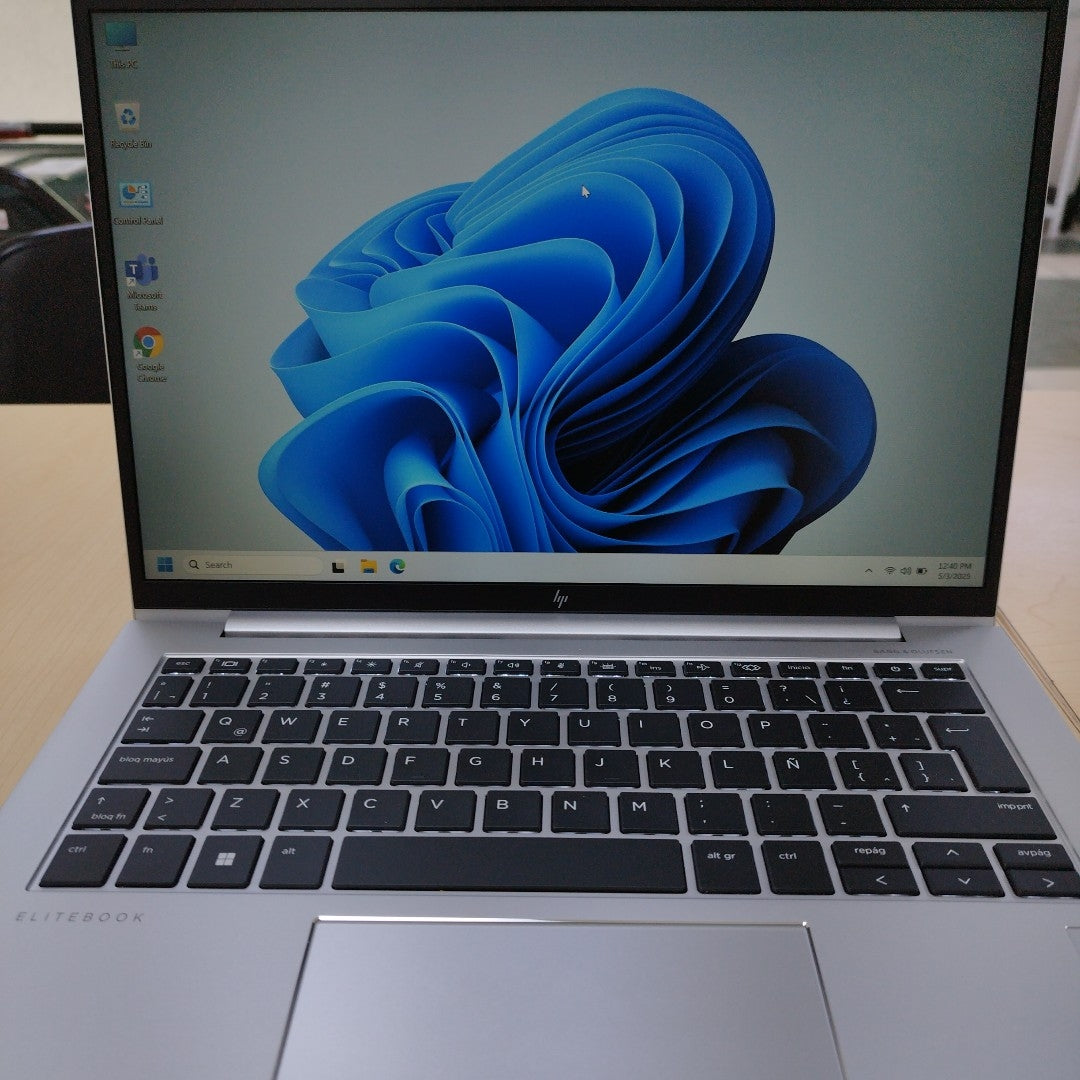 LAPTOP HP ELITEBOOK 840 G10 (2024) 512 GB SSD 16 GB RAM (SEMINUEVO)