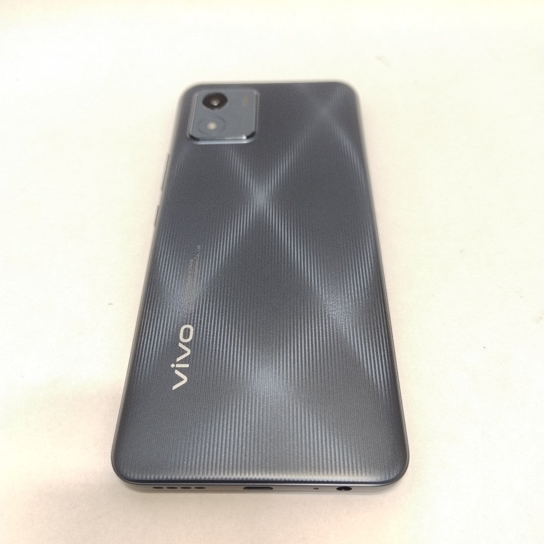 CELULAR VIVO Y01 V2118 32 GB 3 GB RAM (SEMINUEVO)