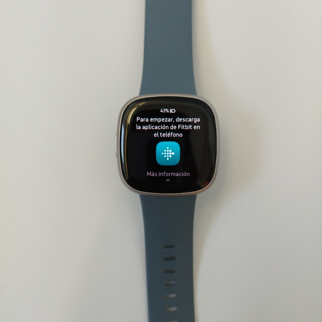 SMARTWATCH FITBIT VERSA 4 40 MM GPS (SEMINUEVO)