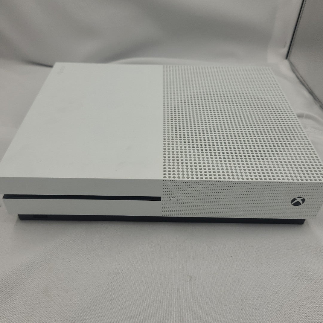 CONSOLA DE VIDEOJUEGO MICROSOFT XBOX ONE S 500 GB  (SEMINUEVO)