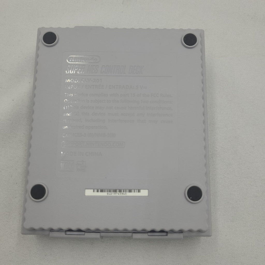 CONSOLA DE VIDEOJUEGO NINTENDO SUPER NES CLASSIC MINI 21 JUEGOS PRECARGADOS (SEMINUEVO)