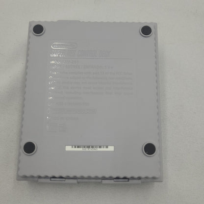 CONSOLA DE VIDEOJUEGO NINTENDO SUPER NES CLASSIC MINI 21 JUEGOS PRECARGADOS (SEMINUEVO)