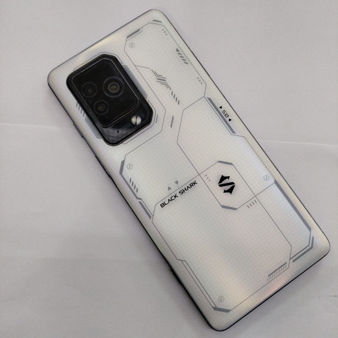 CELULAR XIAOMI BLACK SHARK 5 PRO KTUS-H0 256 GB 12 GB RAM (SEMINUEVO)