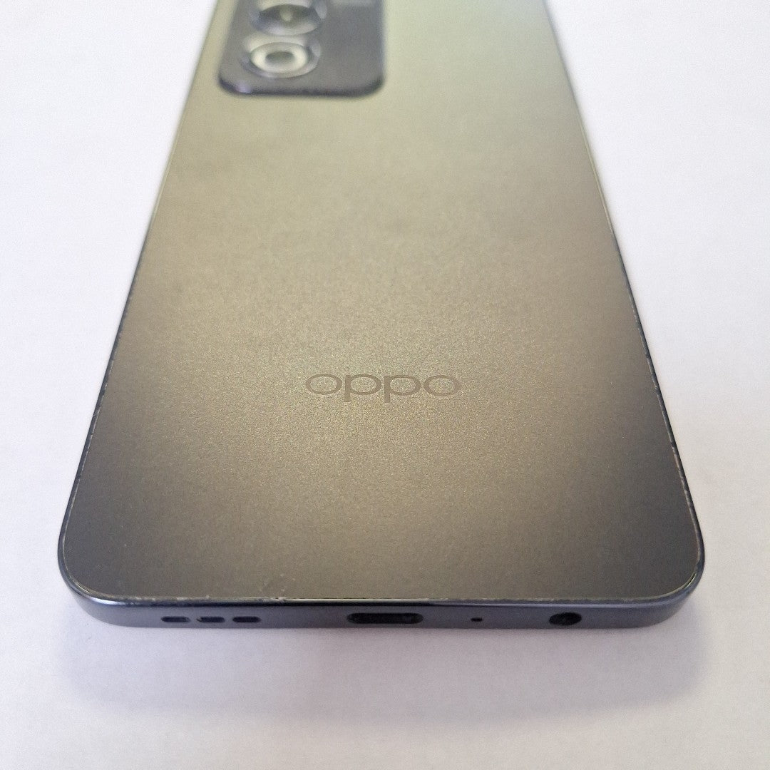 CELULAR OPPO  A80 5G CPH2639 (2024) 256 GB 8 GB RAM (SEMINUEVO)