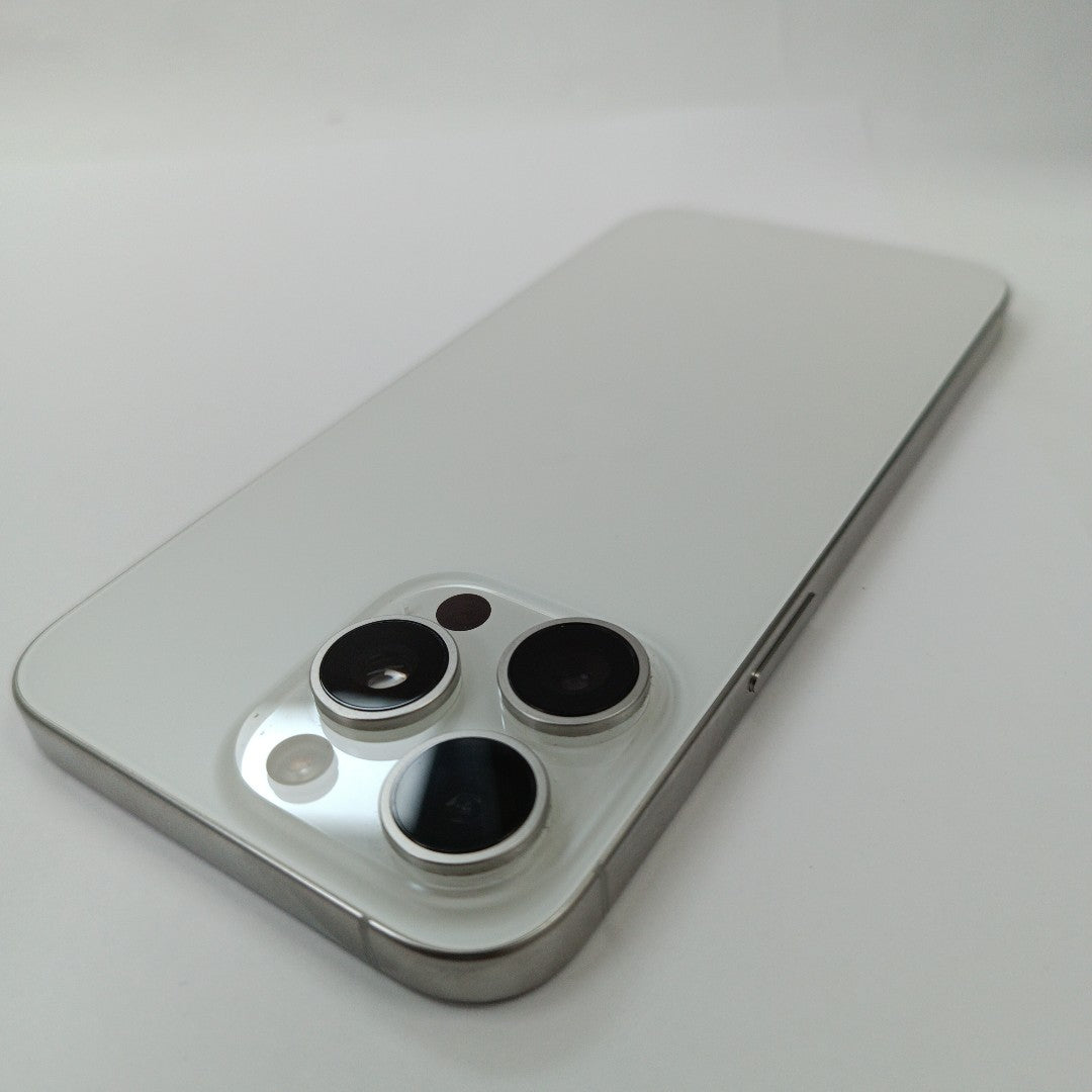 CELULAR APPLE IPHONE 15 PRO MAX A3105 (2023) 256 GB 8 GB RAM (SEMINUEVO)