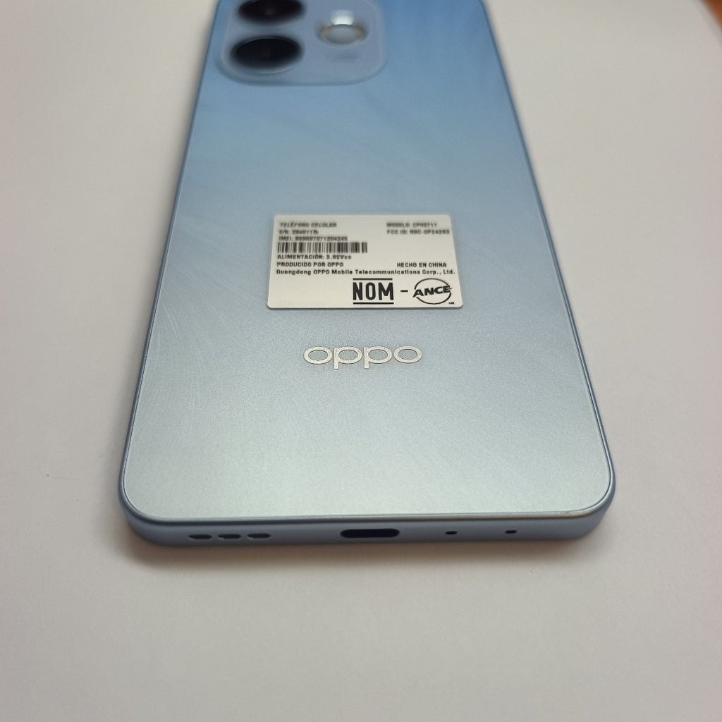 CELULAR OPPO  A5 PRO CPH2711 (2025) 256 GB 8 GB RAM (SEMINUEVO)