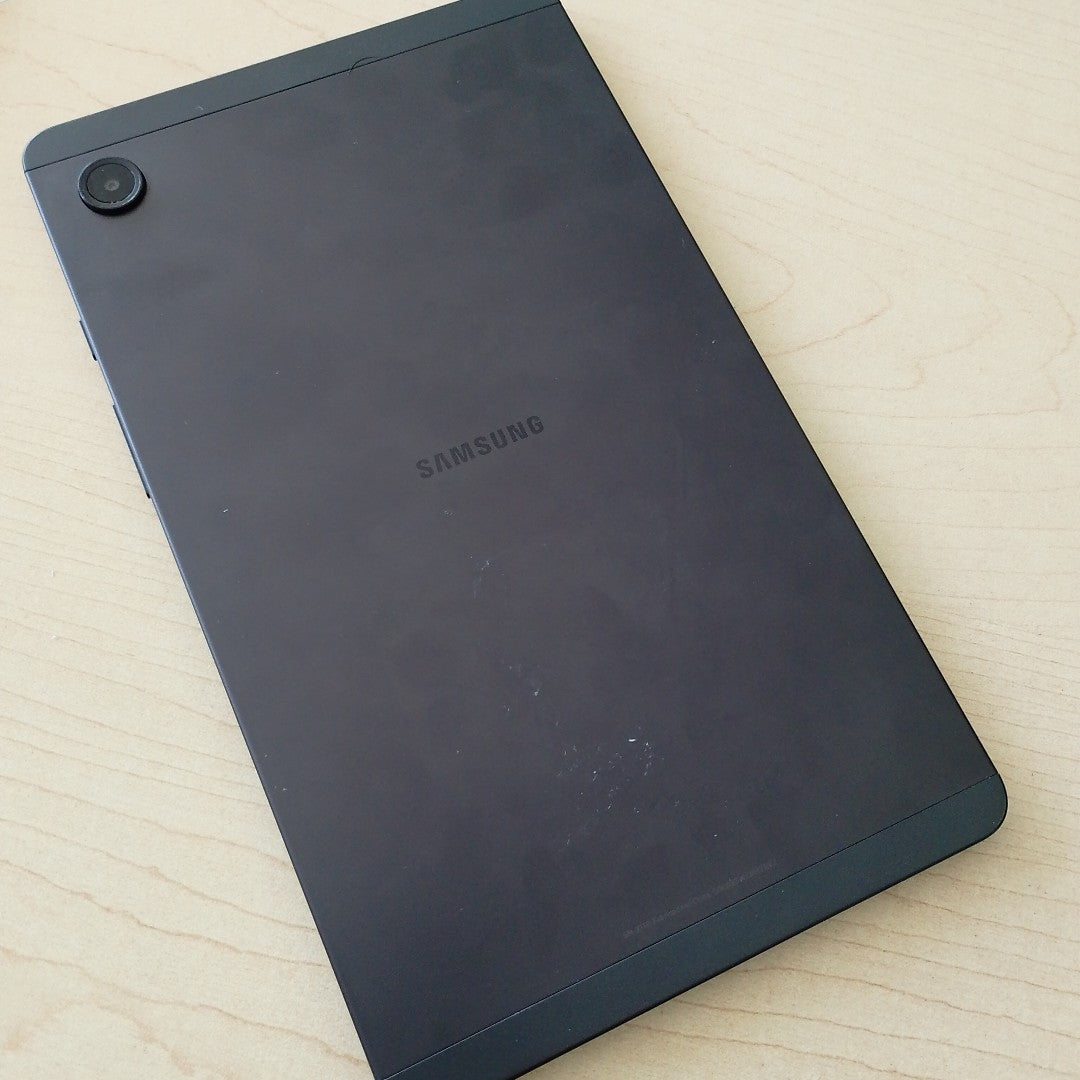 TABLETA SAMSUNG GALAXY TAB A9 SM-X110 (2023) 64 GB 4 GB RAM (SEMINUEVO)