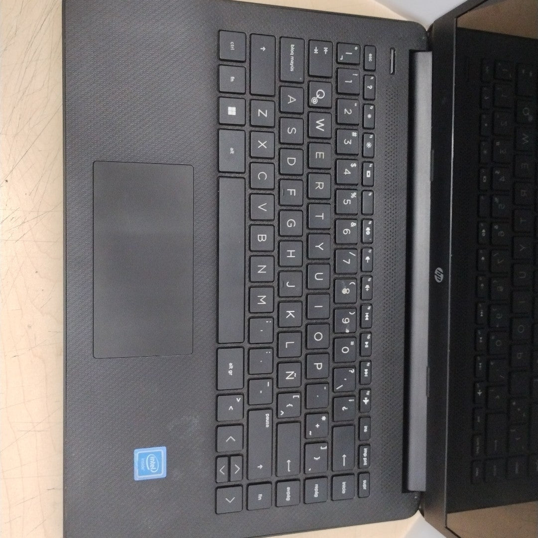 LAPTOP HP 14-DQ0501LA (2022) 256 GB SSD 4 GB RAM (SEMINUEVO)