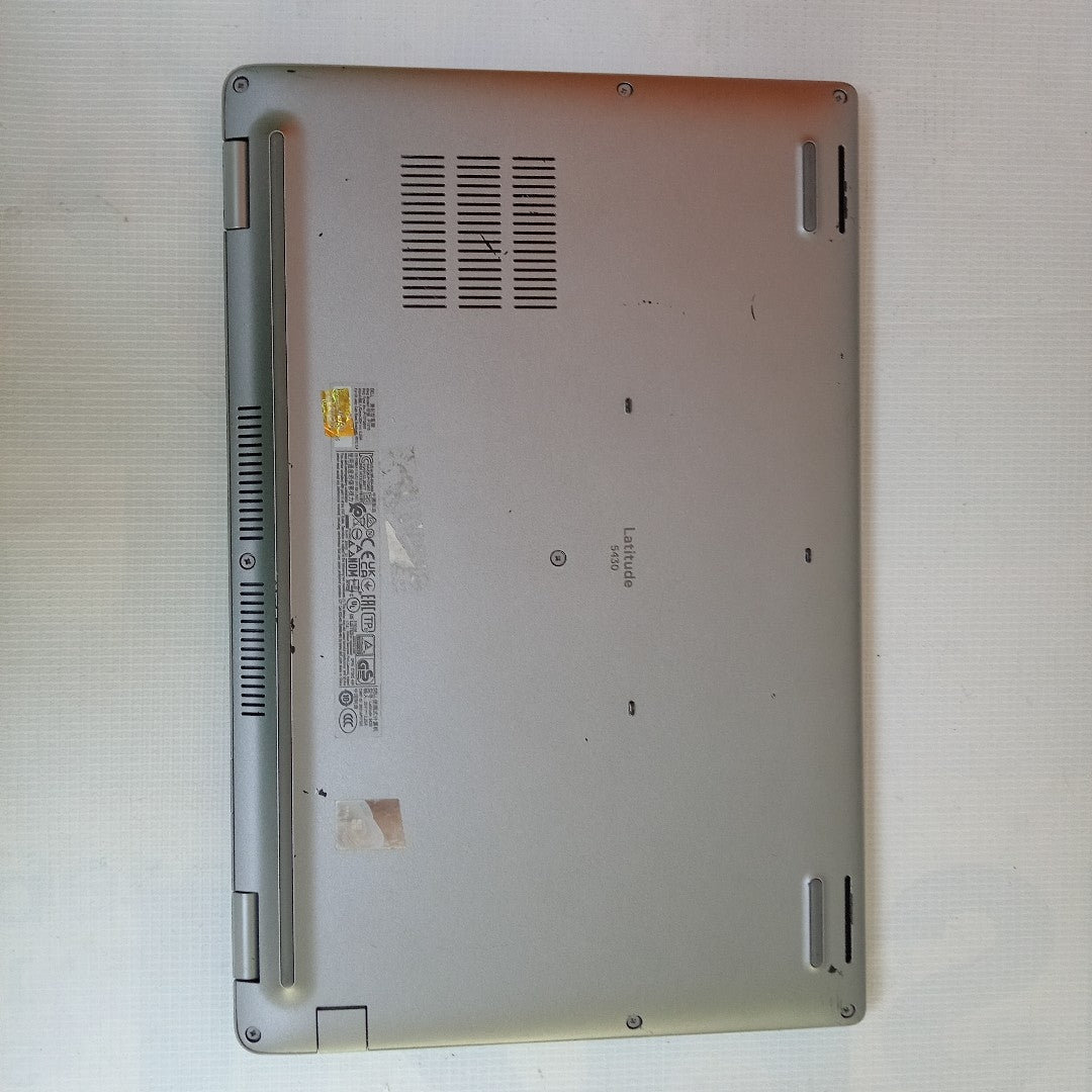 LAPTOP DELL LATITUDE 5430 (2023) 256 GB SSD 32 GB RAM (SEMINUEVO)