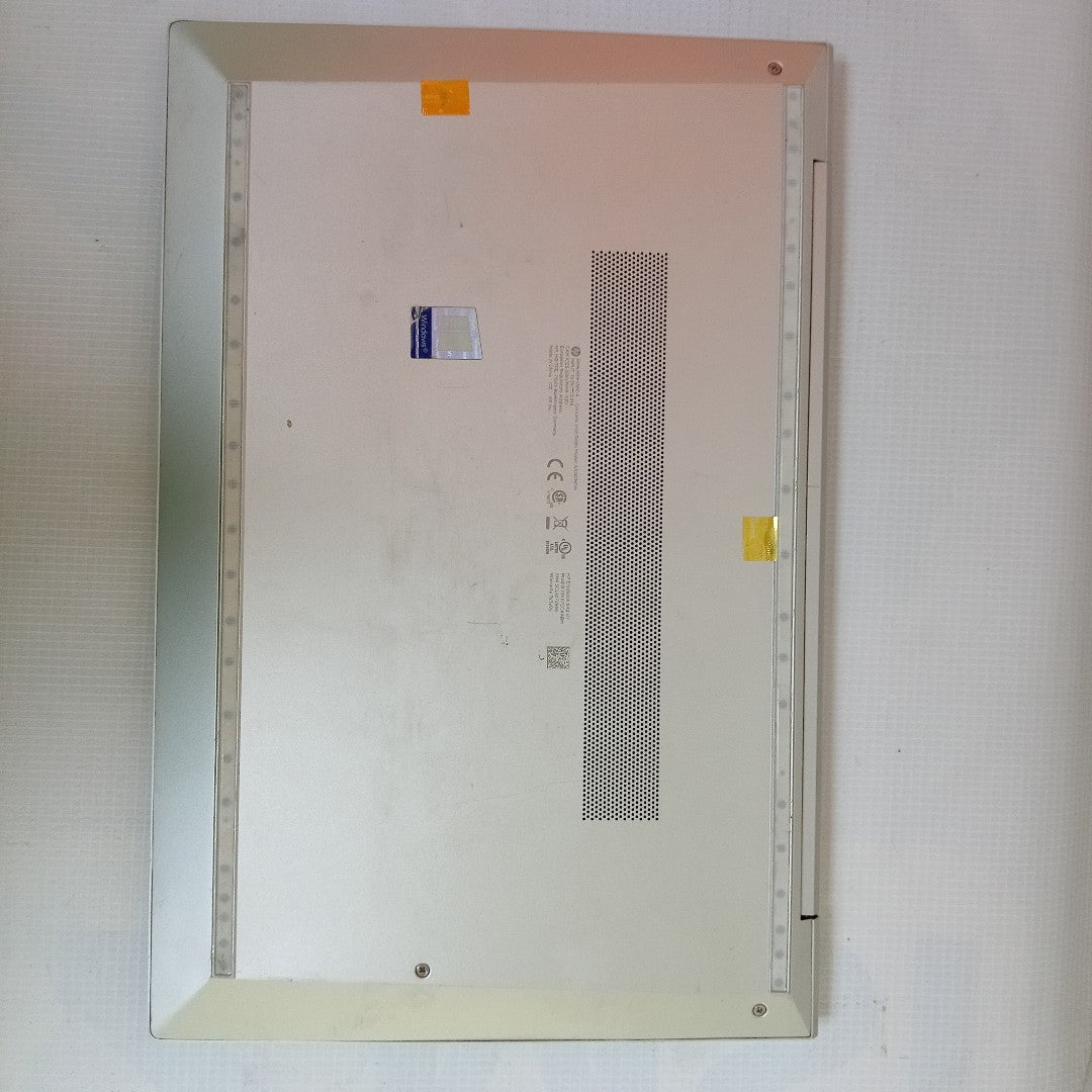 LAPTOP HP ELITEBOOK 840 G7 (2022) 256 GB SSD 8 GB RAM (SEMINUEVO)