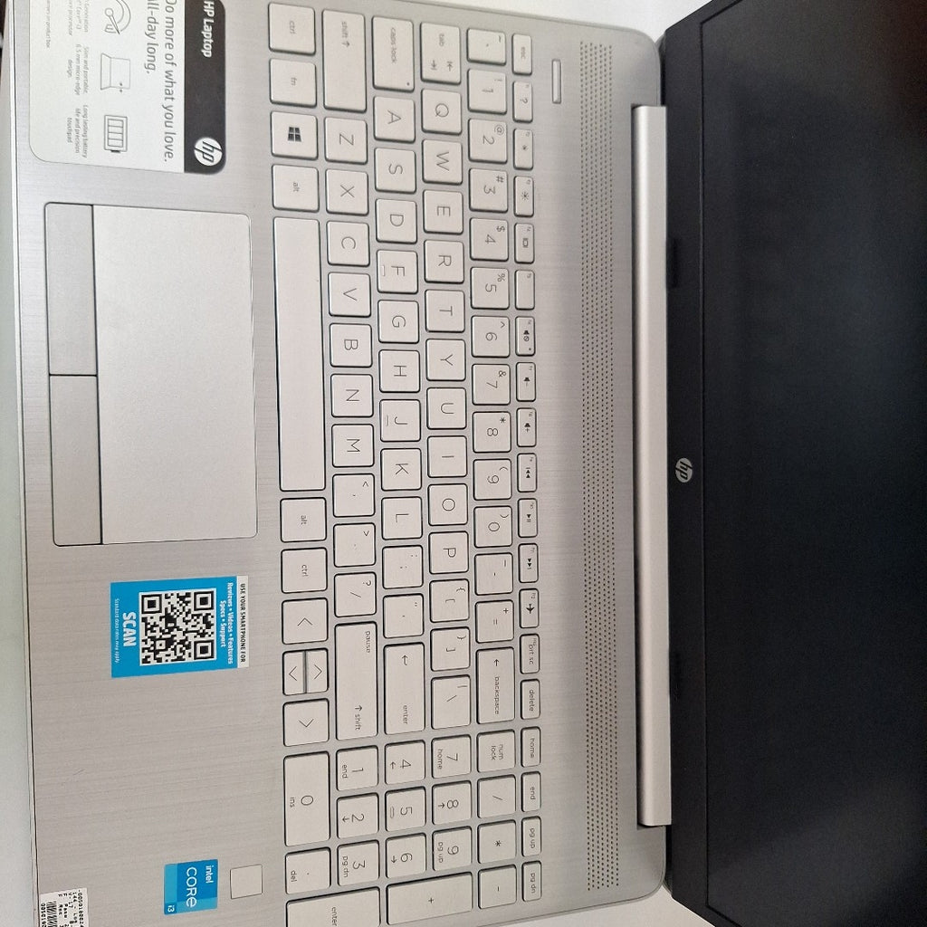 LAPTOP HP 15-DW3033DX (2021) 256 GB SSD 8 GB RAM (SEMINUEVO)