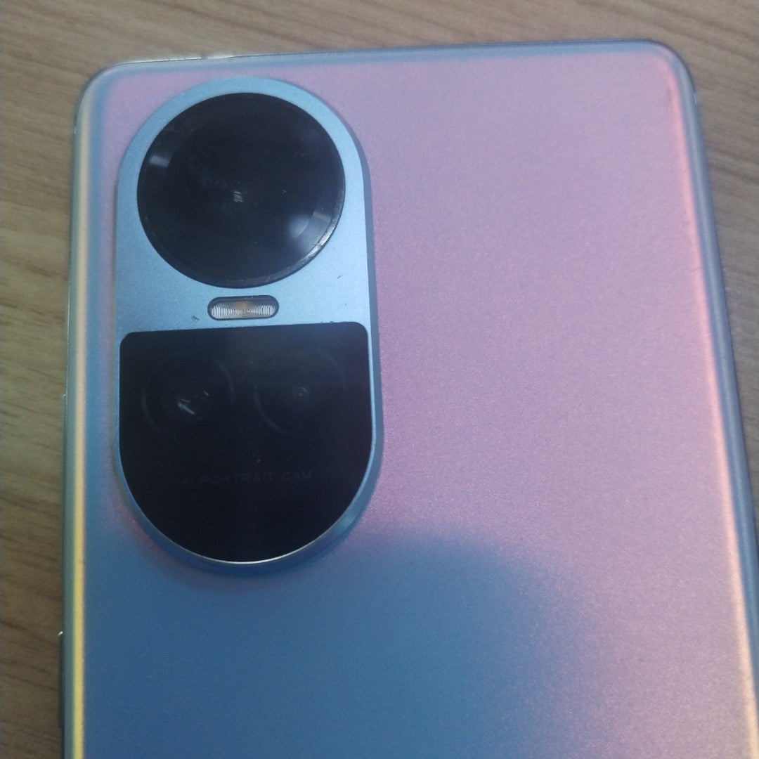 CELULAR OPPO  RENO10 5G CPH2531 (2023) 256 GB 8 GB RAM (SEMINUEVO)