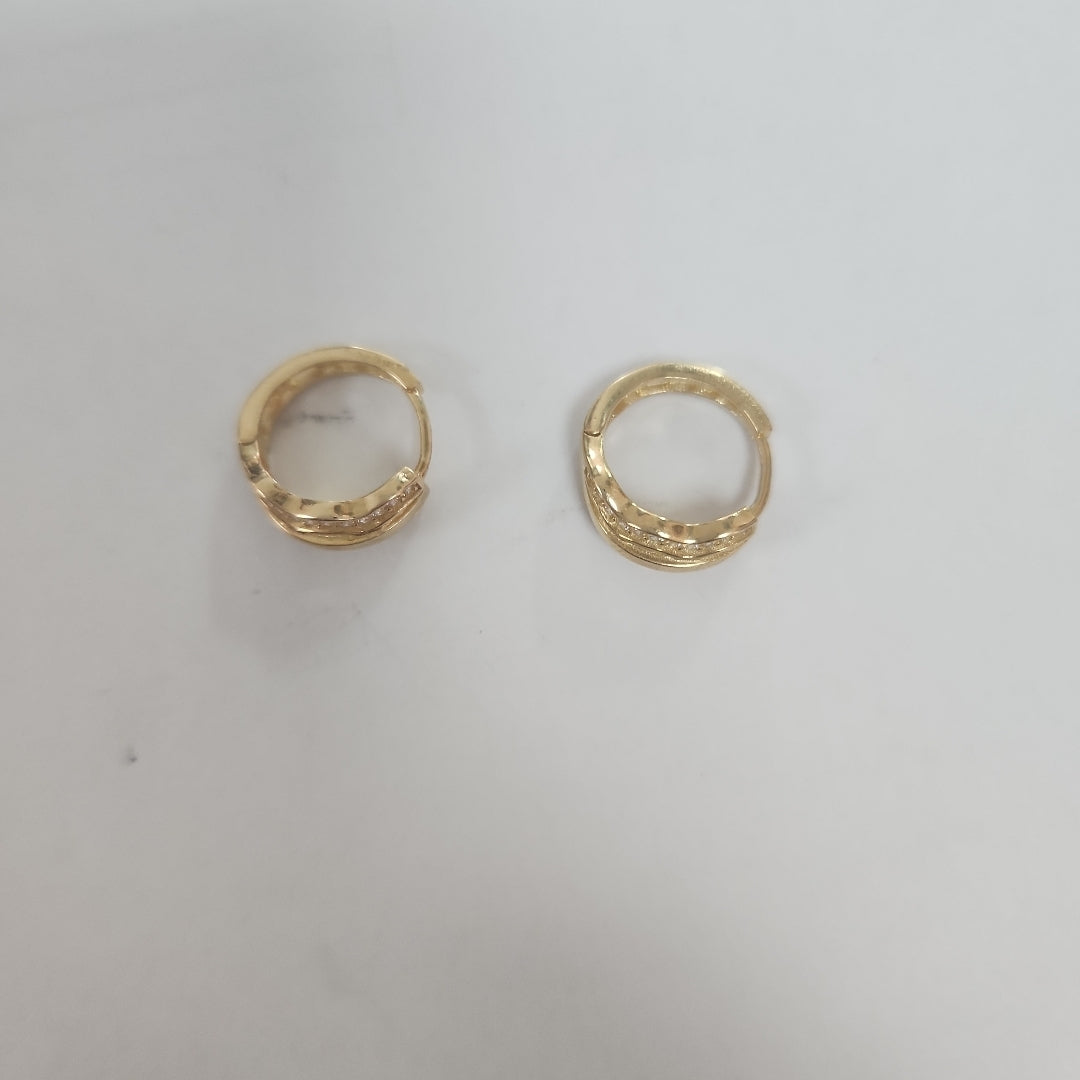 HUGGIES ORO 14K 2.5 (NUEVO)
