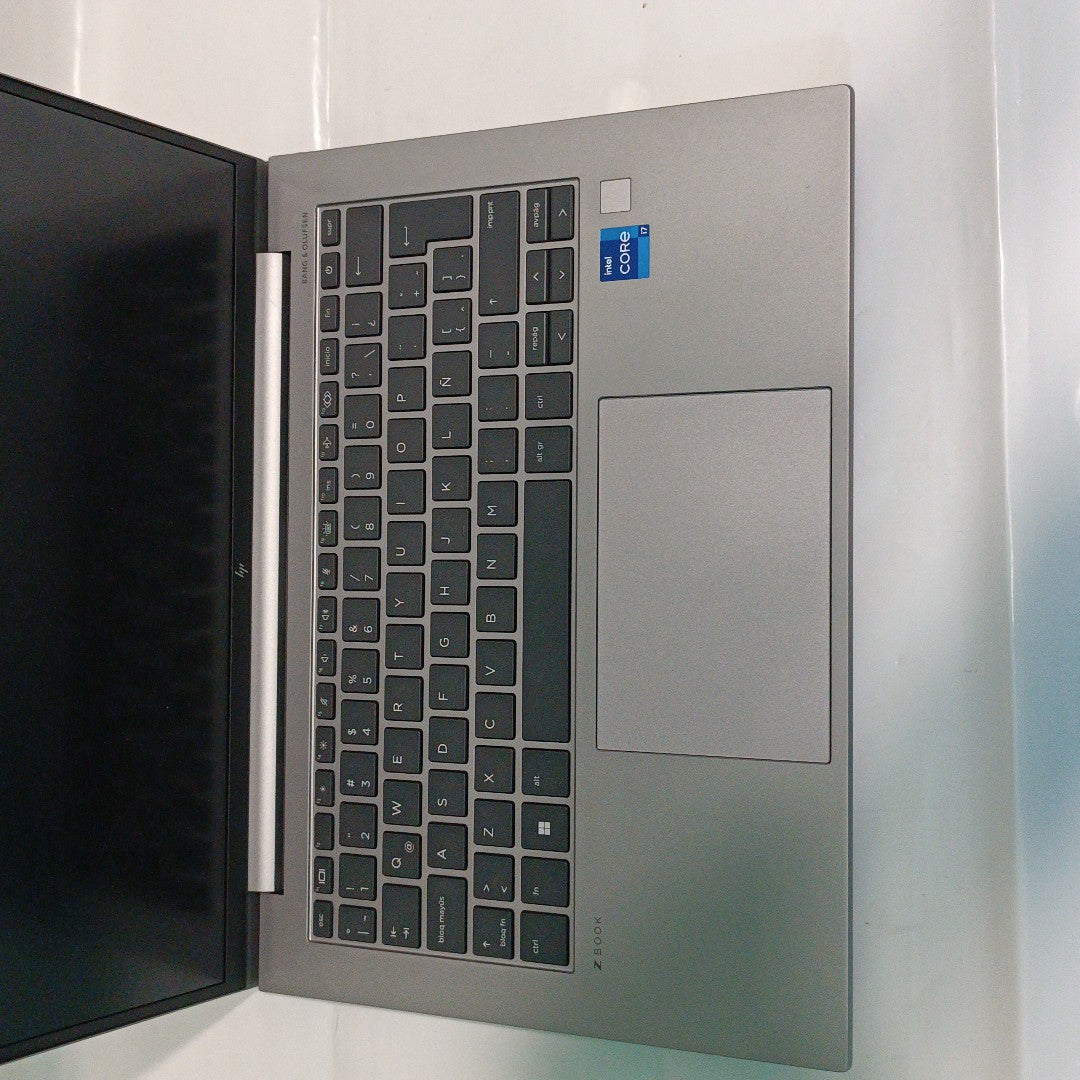 LAPTOP HP ZBOOK FIREFLY 14 G10 (2024) 512 GB SSD 16 GB RAM (SEMINUEVO)