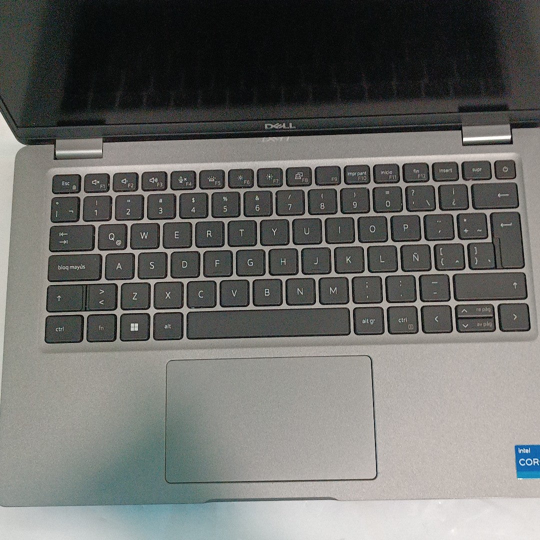 LAPTOP DELL LATITUDE 5430 (2023) 256 GB SSD 8 GB RAM (SEMINUEVO)