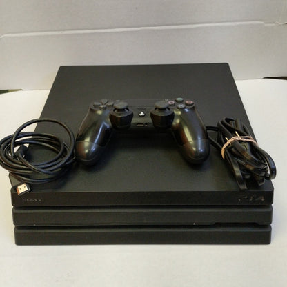 CONSOLA DE VIDEOJUEGO SONY PS4 PRO 1 TB (SEMINUEVO)