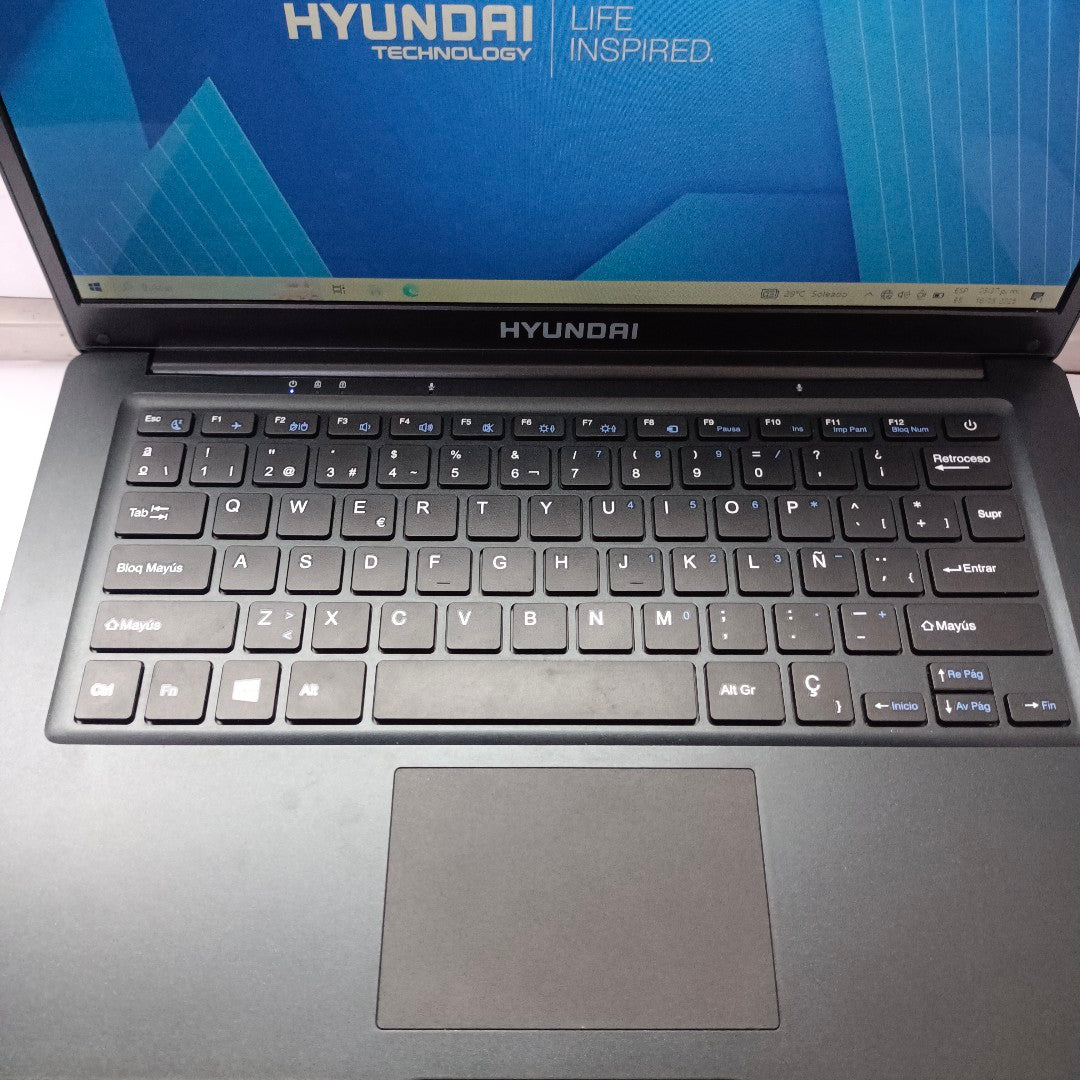 LAPTOP HYUNDAI THINNOTE-A L14WB2SBK 1 TB + 64 GB SSD 4 GB RAM (SEMINUEVO)