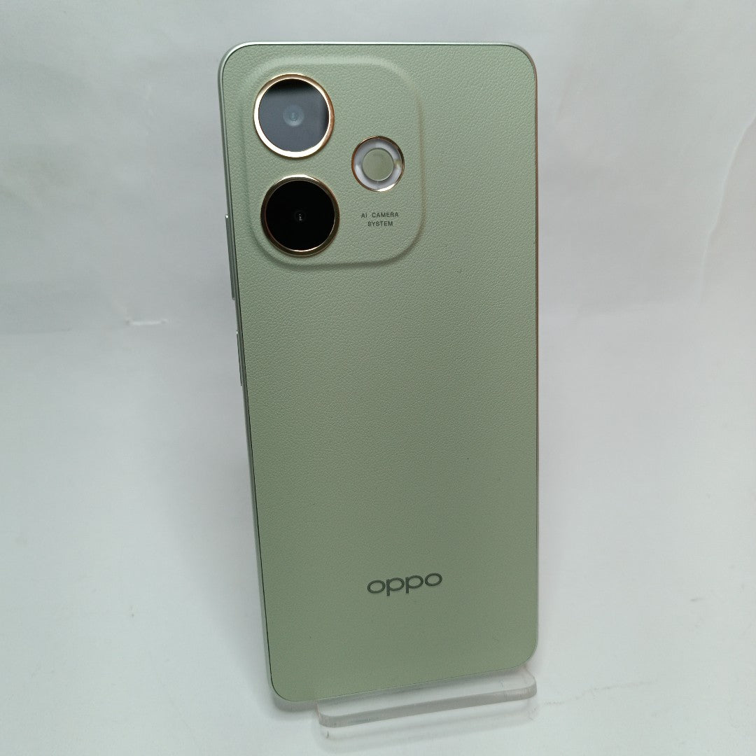 CELULAR OPPO  A5 PRO CPH2711 (2025) 256 GB 8 GB RAM (SEMINUEVO)