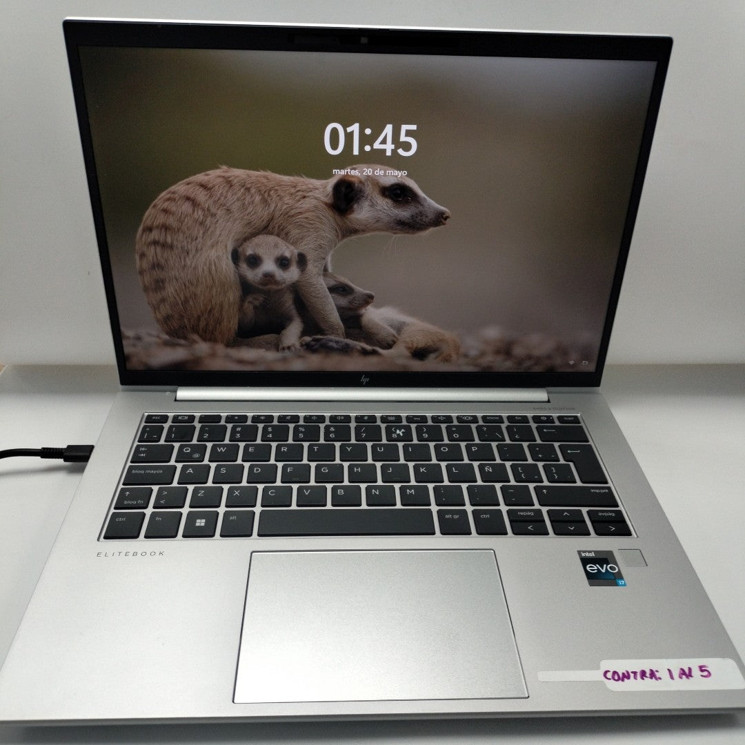 LAPTOP HP ELITEBOOK 840 G9 (2023) 256 GB SSD 16 GB RAM (SEMINUEVO)