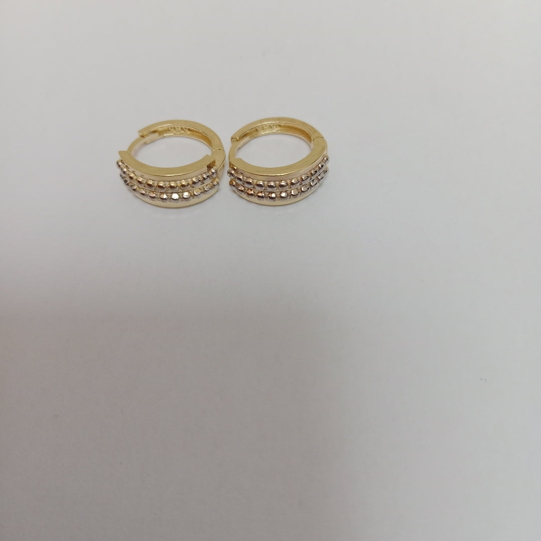 HUGGIES ORO 14K 2.4 (NUEVO)