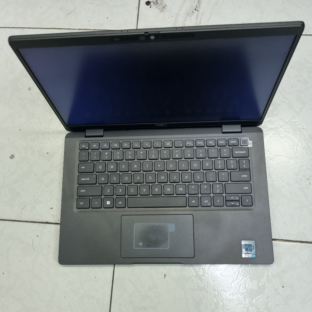 LAPTOP DELL LATITUDE 7320 DETACHABLE (2022) 256 GB SSD 16 GB RAM (SEMINUEVO)