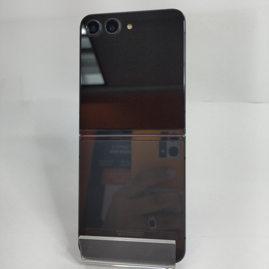 CELULAR SAMSUNG GALAXY Z FLIP 5 SM-F731B (2023) 512 GB 8 GB RAM (SEMINUEVO)