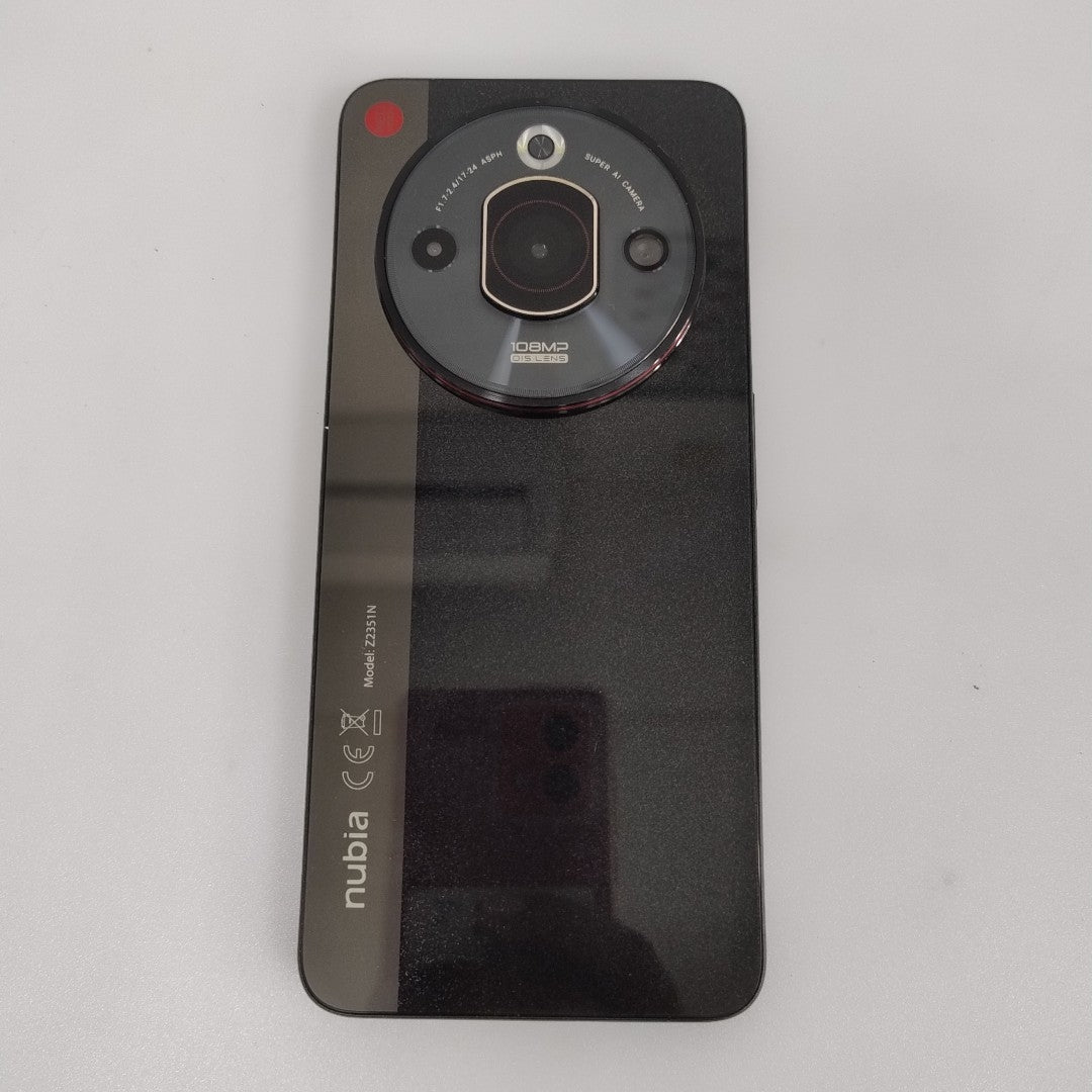CELULAR NUBIA  FOCUS PRO 5G Z2351N 256 GB 8 GB RAM