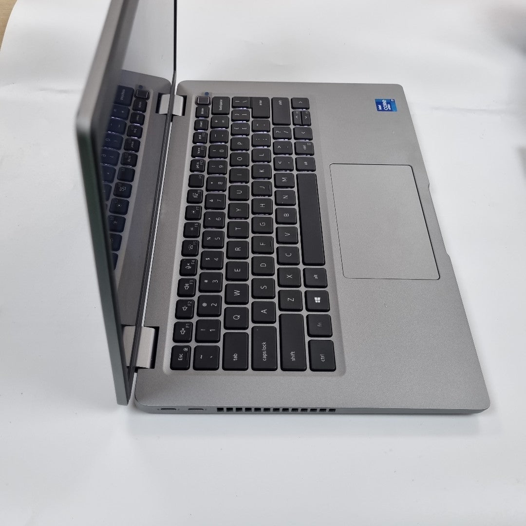 LAPTOP DELL LATITUDE 5420 (2022) 512 GB SSD 16 GB RAM (SEMINUEVO)