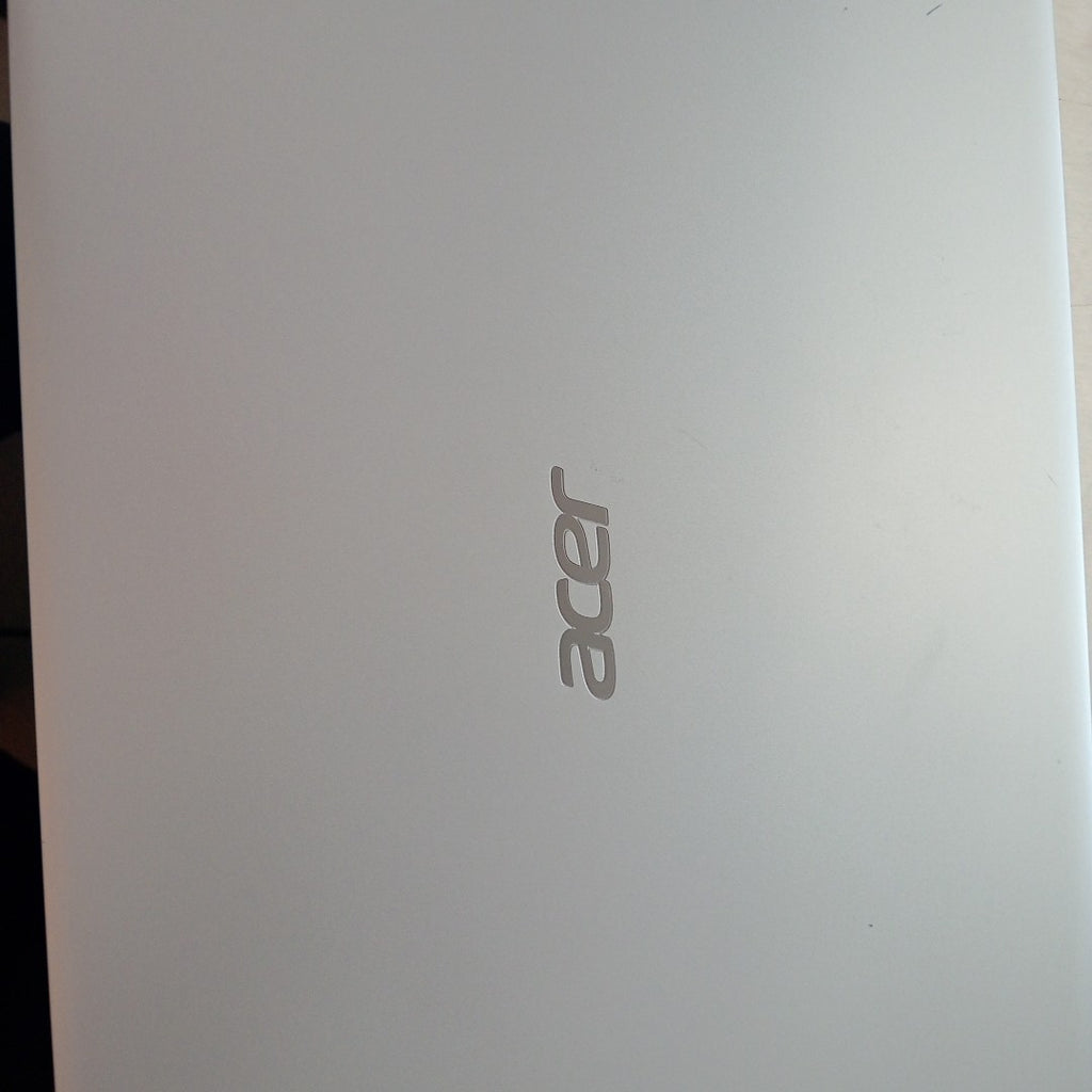 LAPTOP ACER ASPIRE 3 A315-23-R0UZ (2022) 512 GB SSD 8 GB RAM (SEMINUEVO)