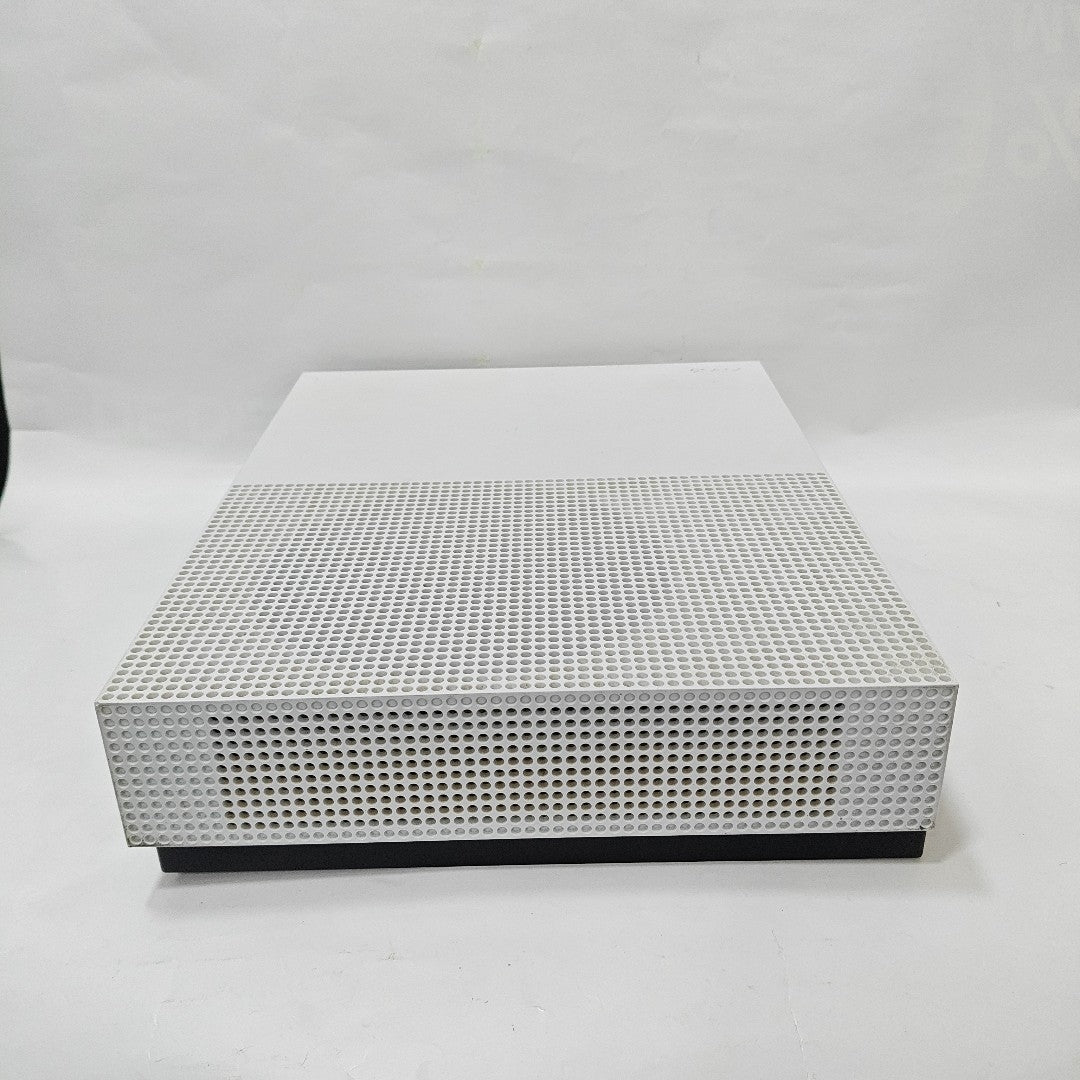 CONSOLA DE VIDEOJUEGO MICROSOFT XBOX ONE S 1 TB (SEMINUEVO)