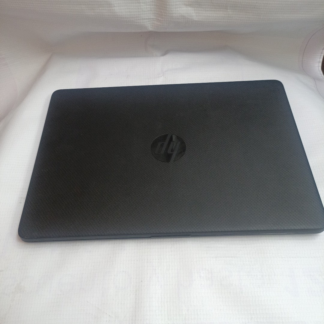 LAPTOP HP 14-DQ0509LA (2023) 128 GB SSD 4 GB RAM (SEMINUEVO)