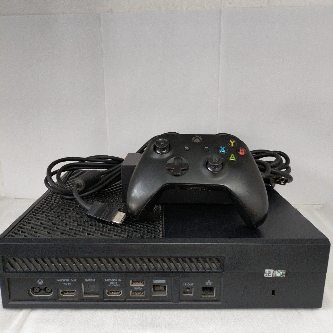 CONSOLA DE VIDEOJUEGO MICROSOFT XBOX ONE 1 TB (SEMINUEVO)