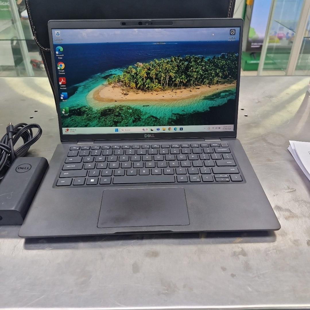 LAPTOP DELL LATITUDE 7420 (2023) 256 GB SSD 16 GB RAM (SEMINUEVO)