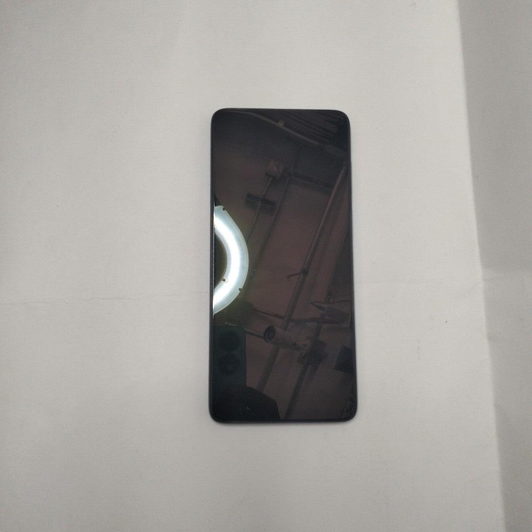 CELULAR MOTOROLA MOTO G62 5G XT2223-2 128 GB 4 GB RAM (SEMINUEVO)