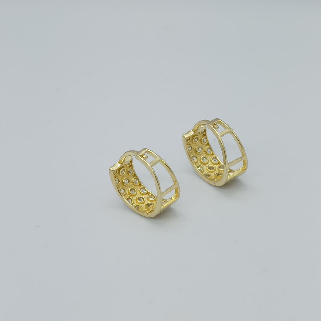 HUGGIES ORO 14K 2.6 (NUEVO)