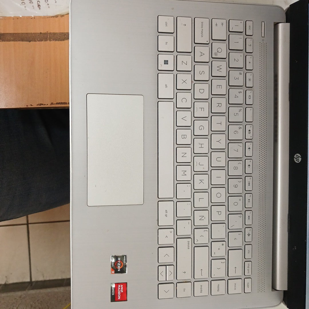 LAPTOP HP 14-FQ1004LA (2022) 512 GB SSD 8 GB RAM (SEMINUEVO)