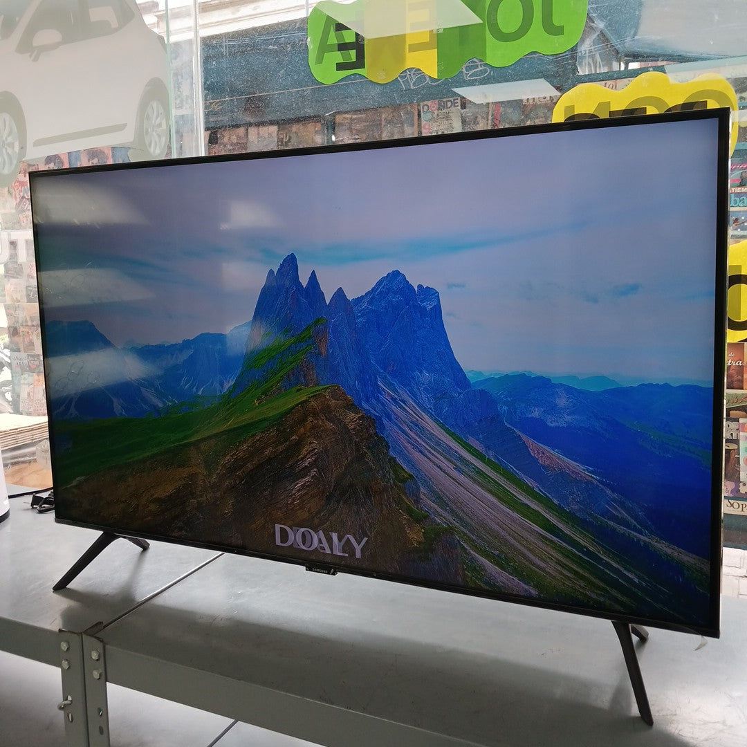 PANTALLA SAMSUNG UN43CU7010F (2023) 43" LED 4K (SEMINUEVO)